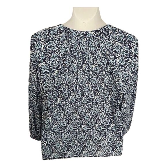 Gap V-neck Blue and black top with geometric design. Size Medium. - Picture 5 of 5